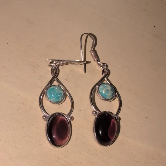 🥳7/$10! Silver and Purple Earrings - Picture 3 of 5